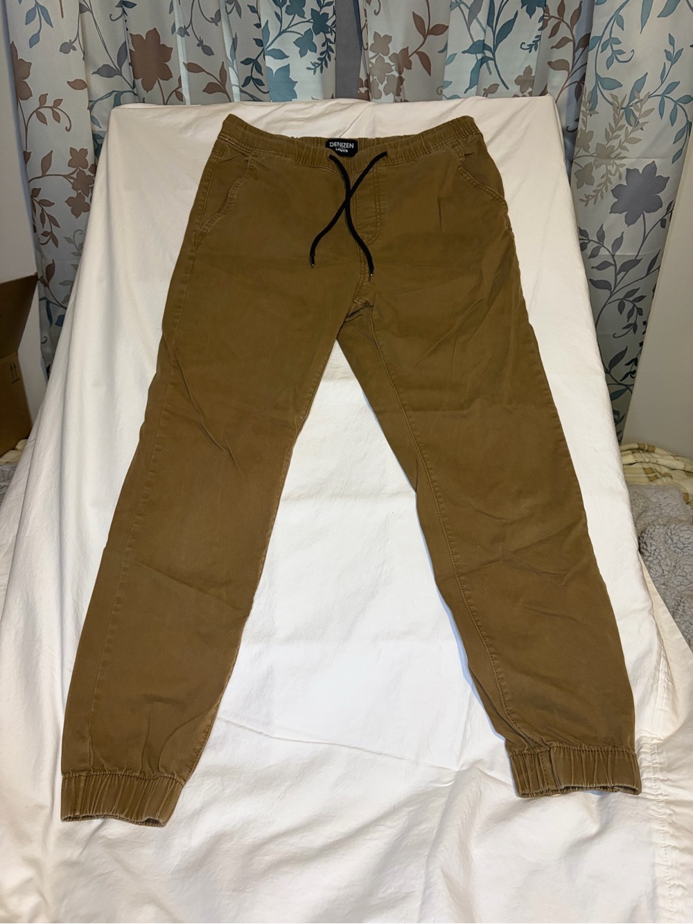 Denizen from Levi's Men's Brown Jogger Sweatpants